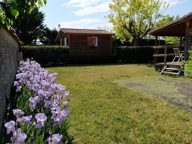 Domaine Des Epinettes Hotell Saint-Romain-de-Jalionas Eksteriør bilde